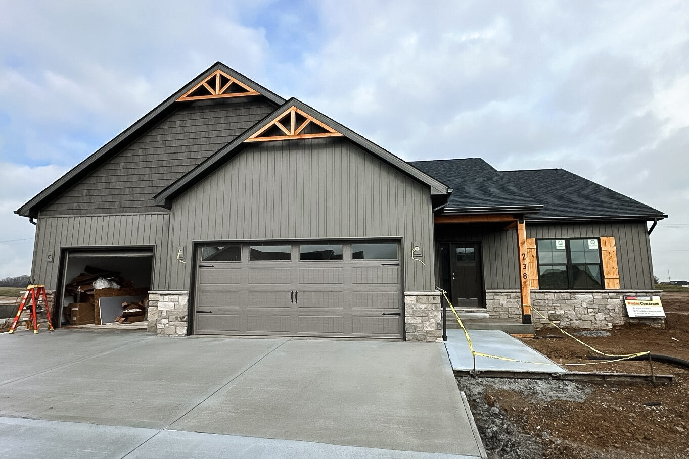 Siding job by Barringer Brothers Roofing.