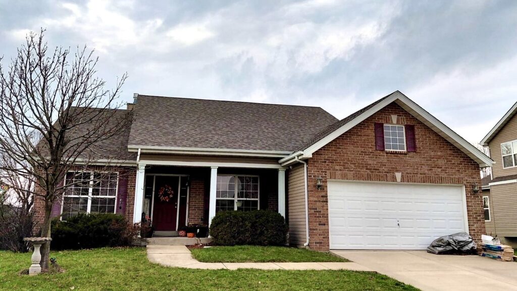architectural shingle residential roof Belleville IL brick home insurance inspection condition evaluation example