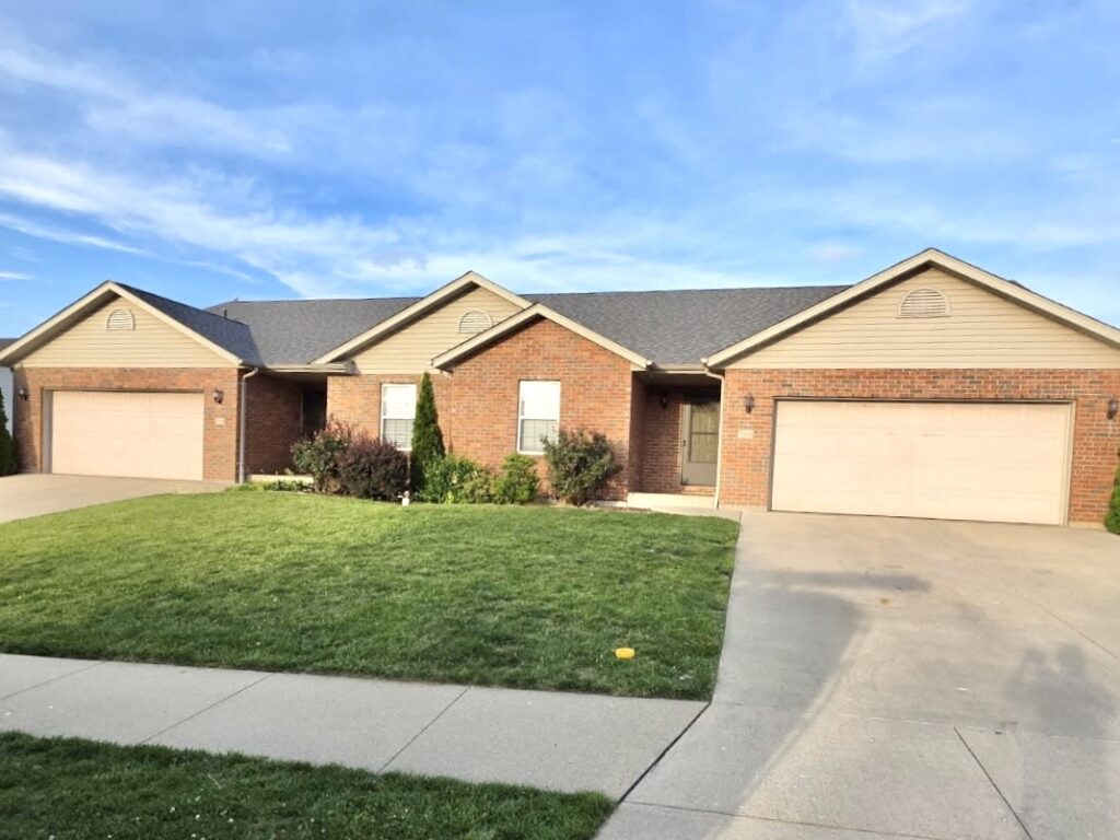 Residential roof replacement on brick home in Waterloo IL completed by Barringer Brothers Roofing
