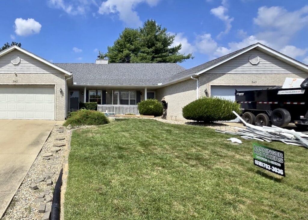 Finished asphalt shingle roof on a Belleville, IL home by Barringer Brothers Roofing.