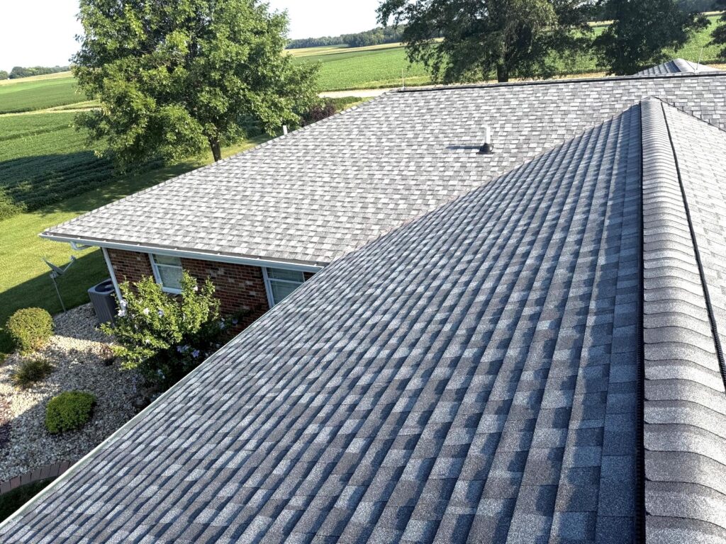 New asphalt shingle roof installed on a Southern Illinois home by Barringer Brothers Roofing.